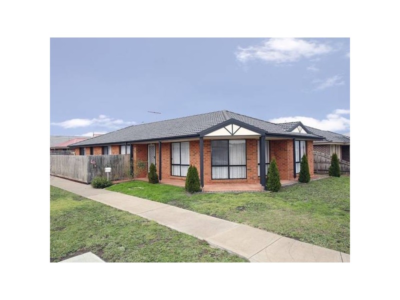 6 Terri-Ester Drive, Berwick VIC 3806