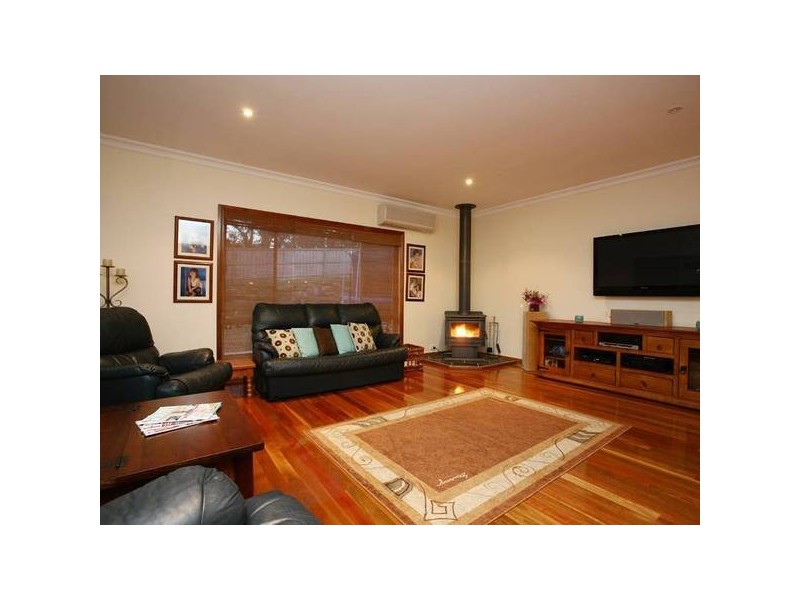 24 North Hidden Valley Circuit, Beaconsfield VIC 3807