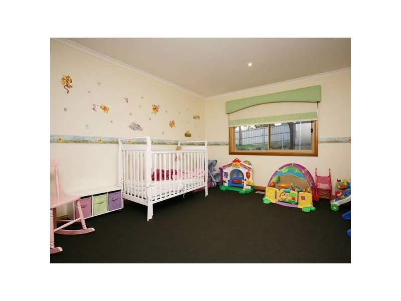 24 North Hidden Valley Circuit, Beaconsfield VIC 3807