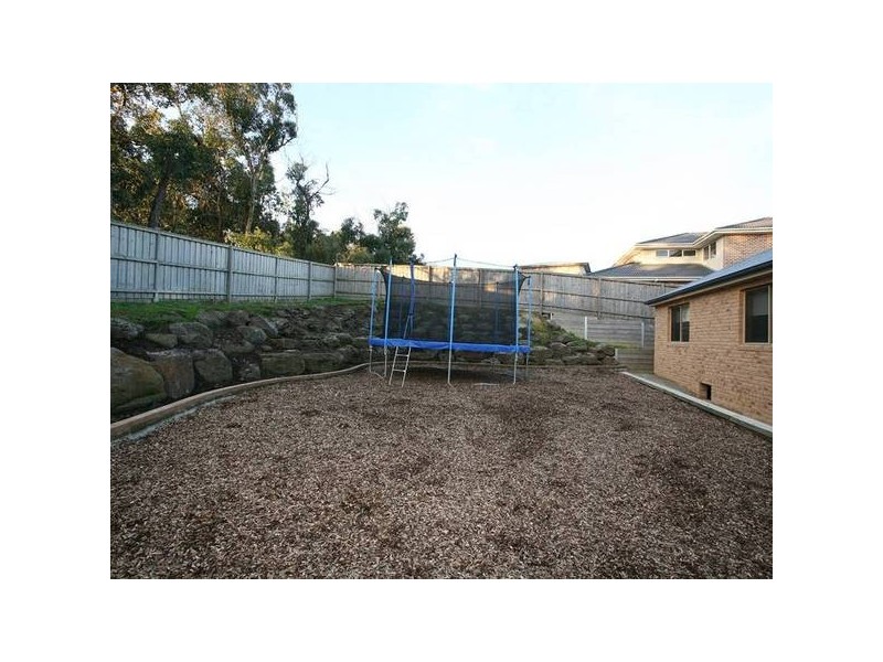 24 North Hidden Valley Circuit, Beaconsfield VIC 3807