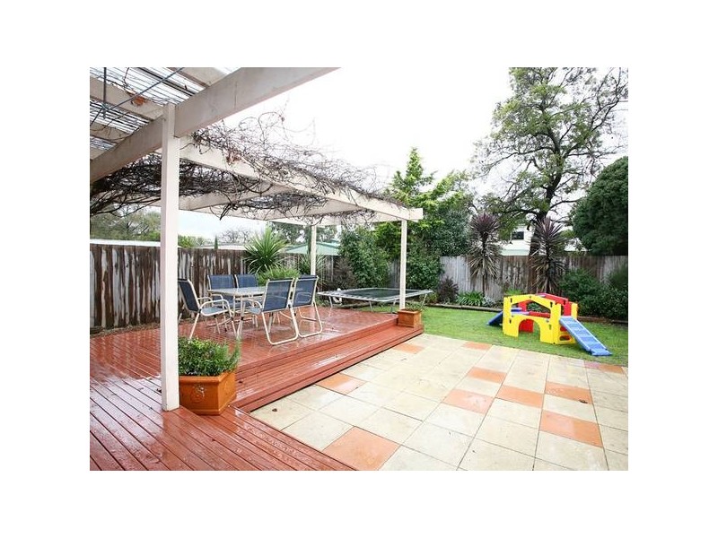 19 Chirnside Road, Berwick VIC 3806