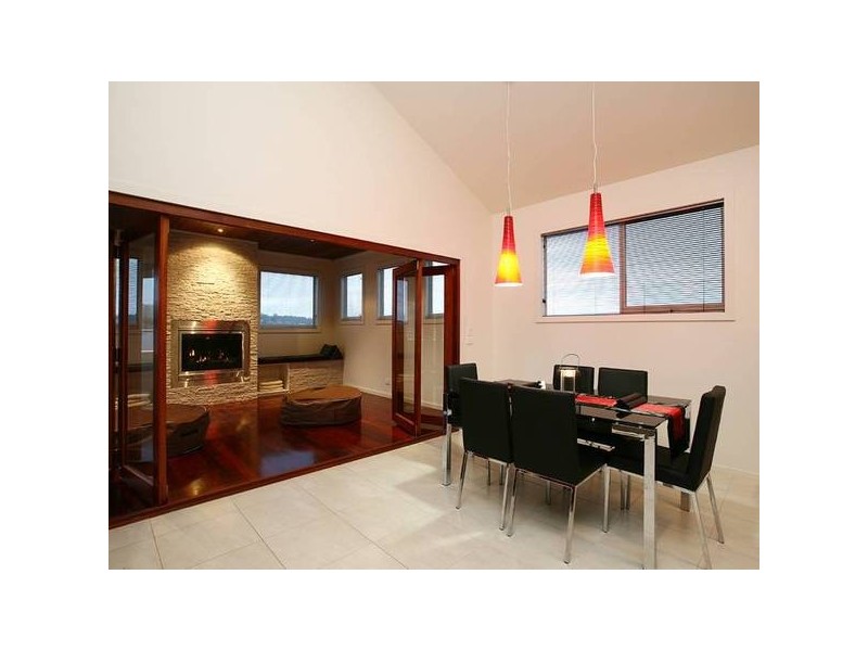 37 Sheldon Drive, Berwick VIC 3806