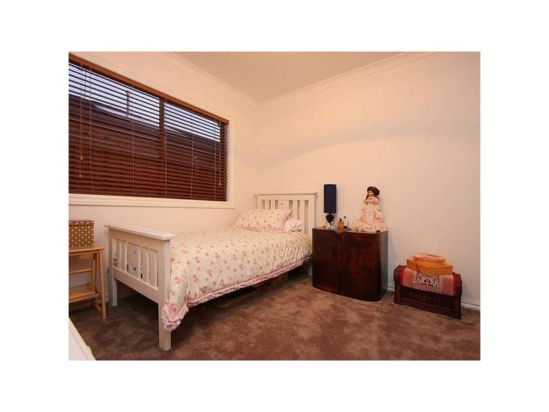 8 Paddington Terrace, Berwick VIC 3806