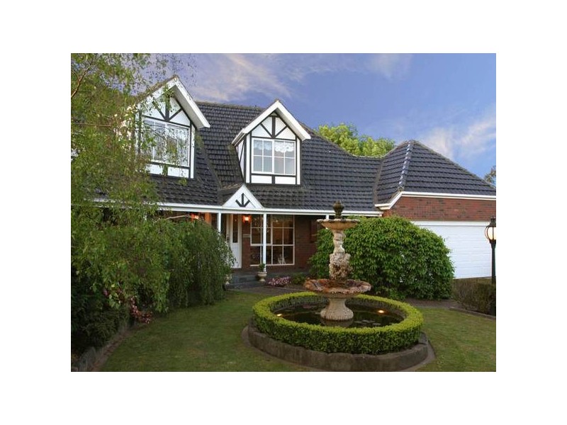 3 Mary Court, Berwick VIC 3806