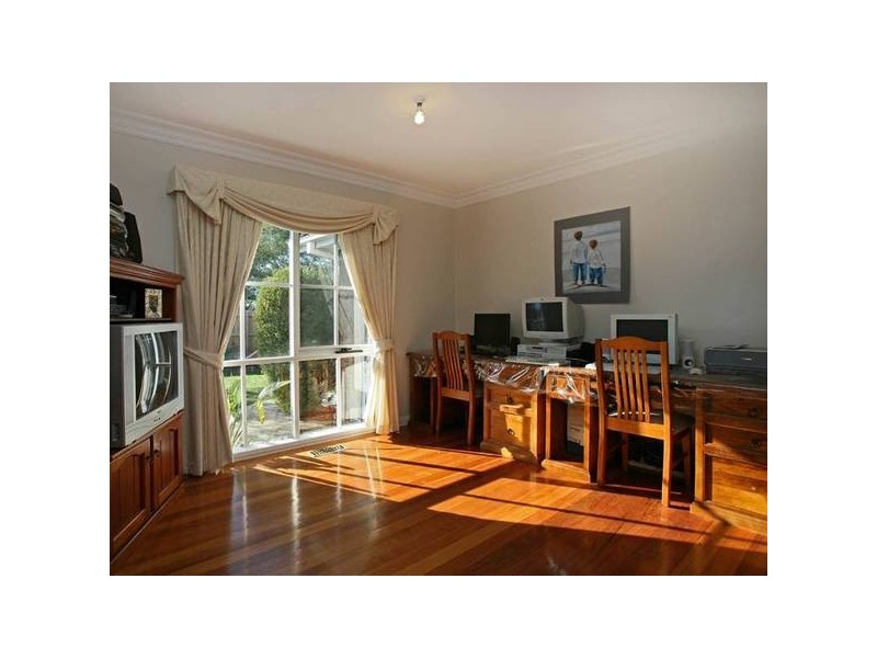 3 Mary Court, Berwick VIC 3806