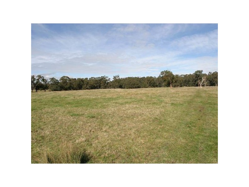 580 Ellis Road, Tonimbuk VIC 3815