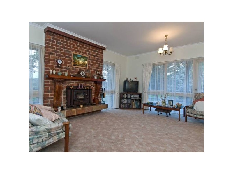 16 Shute Avenue, Berwick VIC 3806