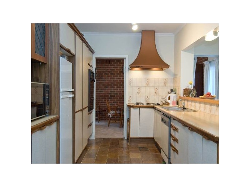 16 Shute Avenue, Berwick VIC 3806