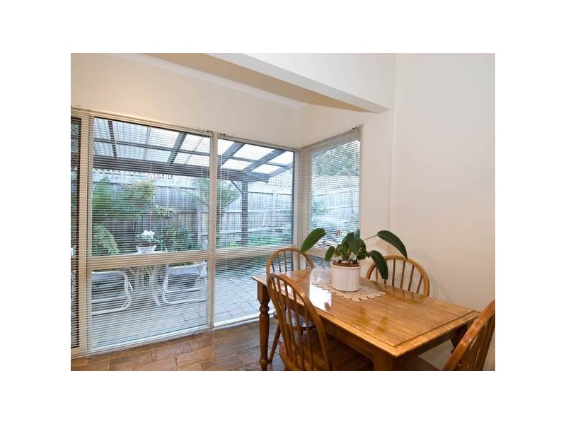 16 Shute Avenue, Berwick VIC 3806