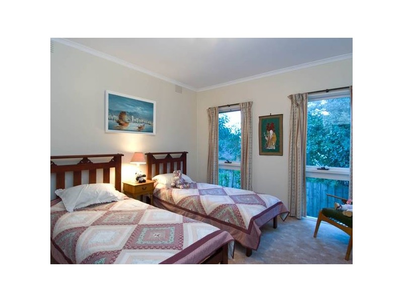 16 Shute Avenue, Berwick VIC 3806