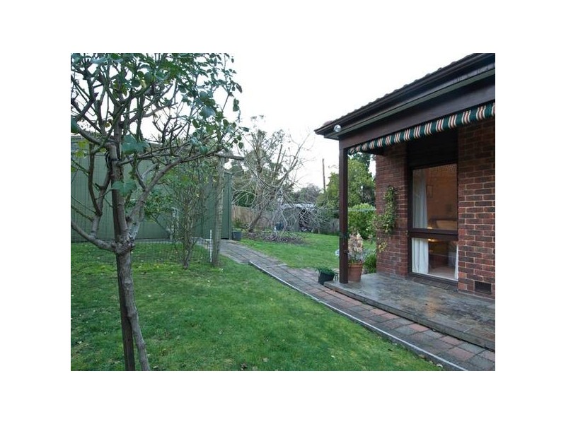 16 Shute Avenue, Berwick VIC 3806