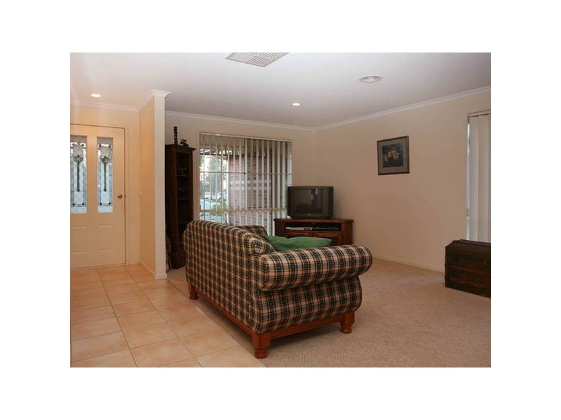 12 Duffy Court, Berwick VIC 3806