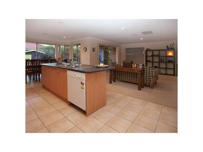 12 Duffy Court, Berwick VIC 3806