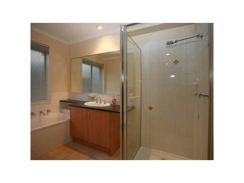 12 Duffy Court, Berwick VIC 3806