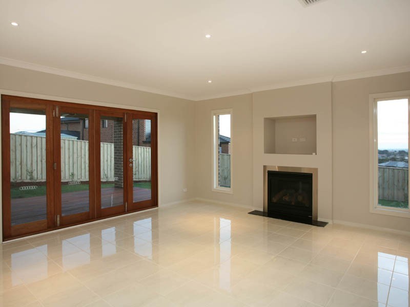 34 Cambridge Drive, Berwick VIC 3806