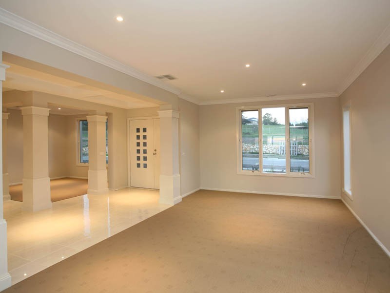 34 Cambridge Drive, Berwick VIC 3806