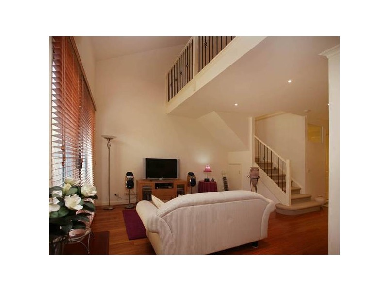 10/18-26 Marlesford Crescent, Berwick VIC 3806