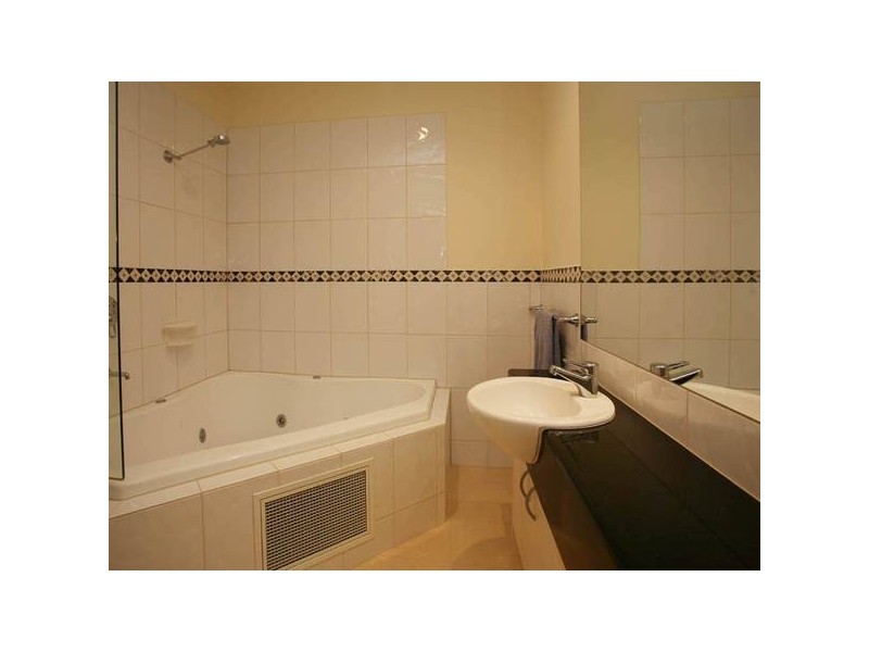 10/18-26 Marlesford Crescent, Berwick VIC 3806