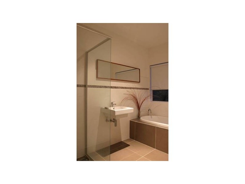 4 Hunt Club Road, Narre Warren South VIC 3805