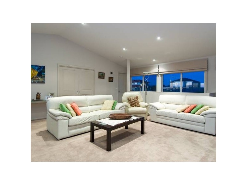 93 Marisa Crescent, Berwick VIC 3806