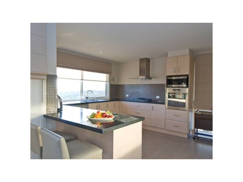 93 Marisa Crescent, Berwick VIC 3806