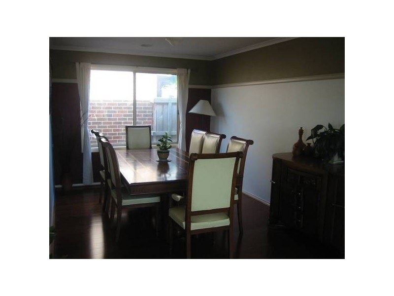 17 Marsh Grove, Berwick VIC 3806