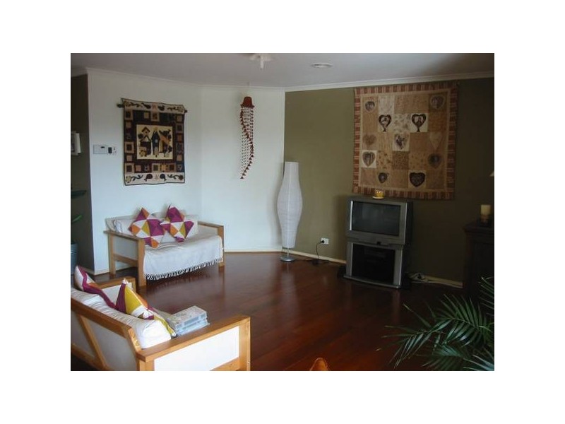 17 Marsh Grove, Berwick VIC 3806