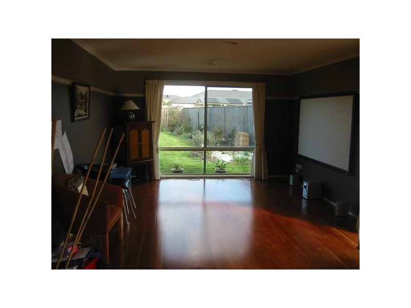 17 Marsh Grove, Berwick VIC 3806