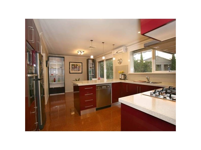 44 Outlook Drive, Berwick VIC 3806