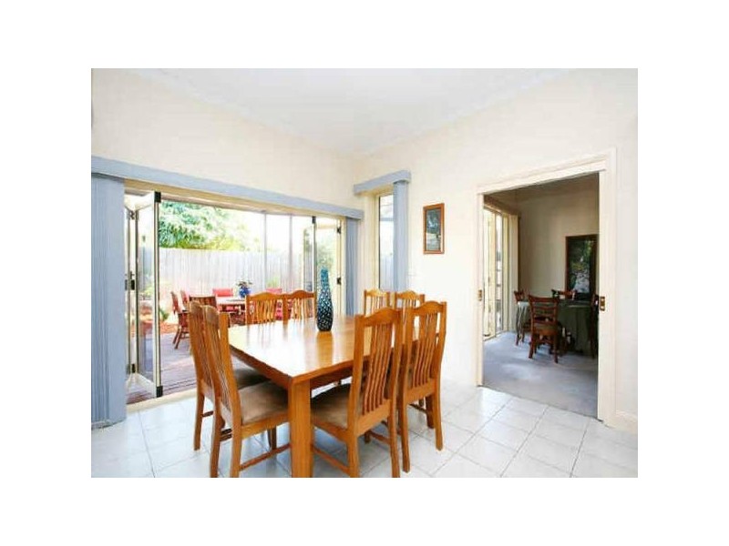 8 Pineview Court, Narre Warren South VIC 3805