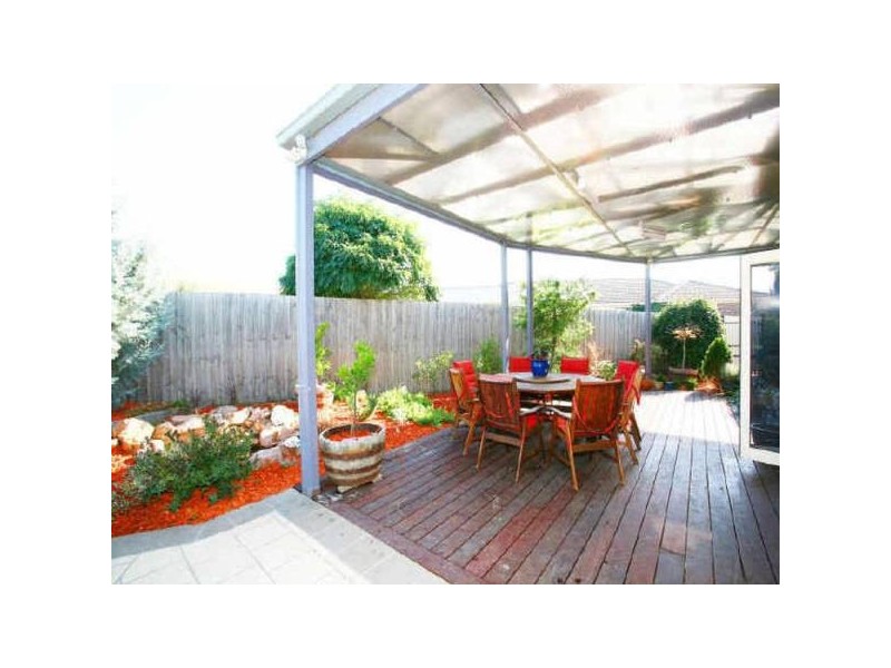 8 Pineview Court, Narre Warren South VIC 3805