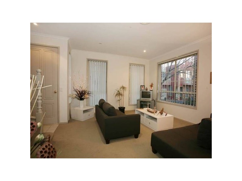 6/7-9 Reserve Street, Berwick VIC 3806