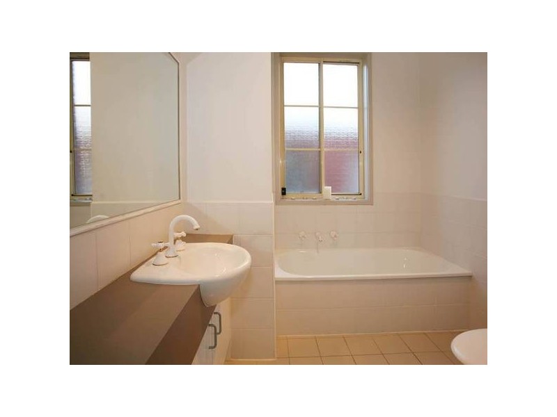 6/7-9 Reserve Street, Berwick VIC 3806