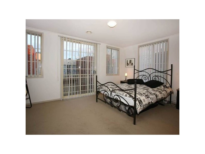 6/7-9 Reserve Street, Berwick VIC 3806