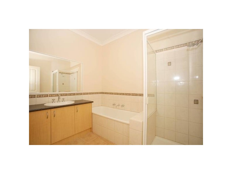 29 Wilona Way, Berwick VIC 3806