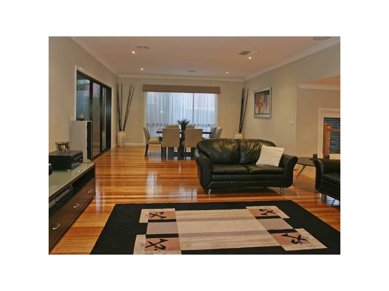 10 Temple-Wood Court, Berwick VIC 3806