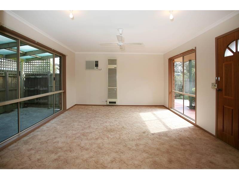 2/8 Aurea Court, Narre Warren VIC 3805