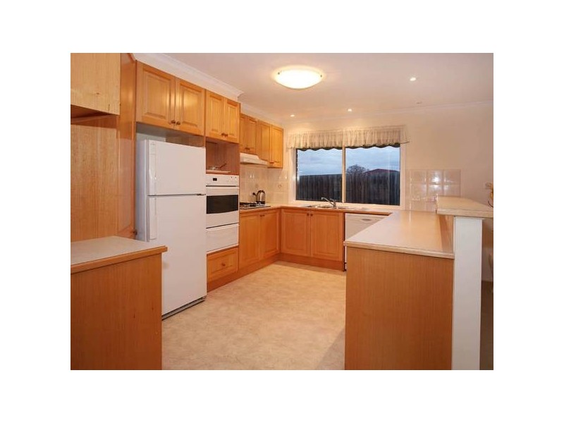 18 Milparinka Way, Berwick VIC 3806