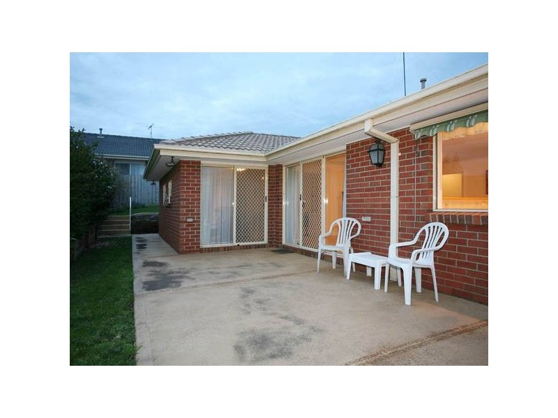 18 Milparinka Way, Berwick VIC 3806