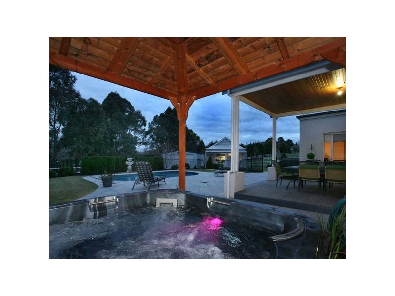 60a Buchanan Road, Berwick VIC 3806