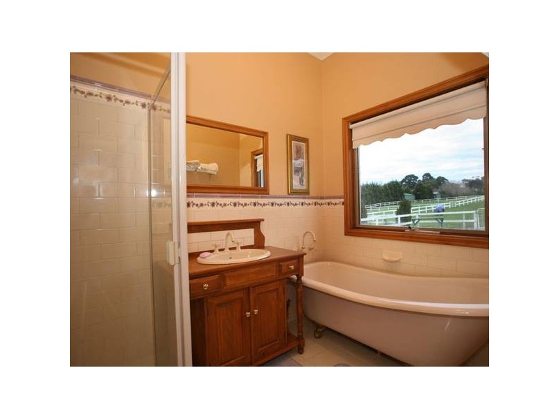 60a Buchanan Road, Berwick VIC 3806