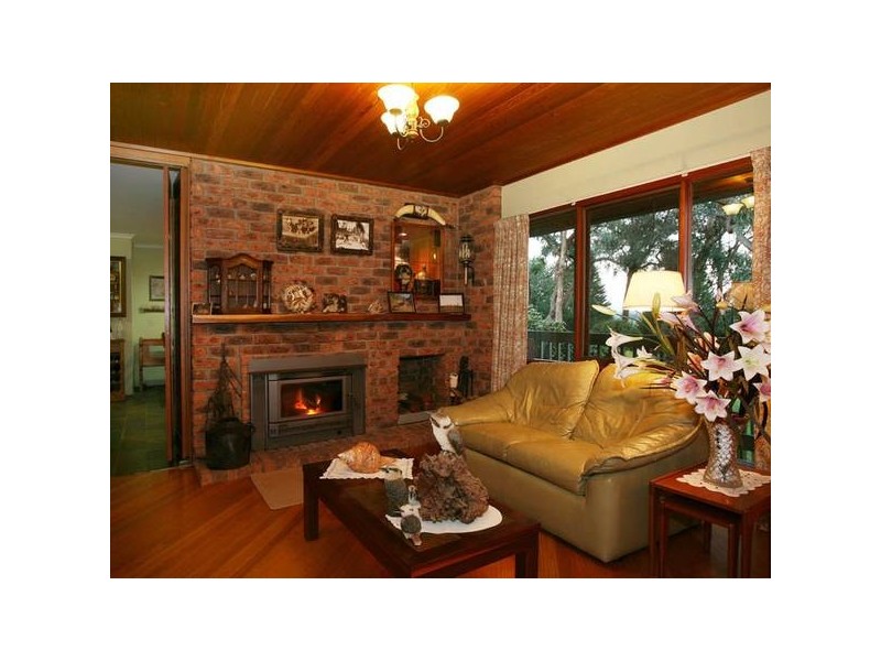 22 Sugarloaf Road, Beaconsfield Upper VIC 3808