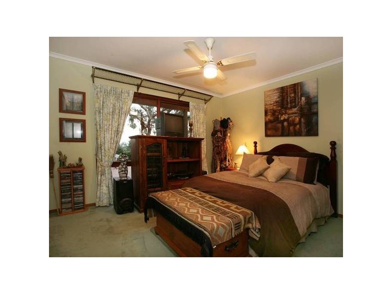 22 Sugarloaf Road, Beaconsfield Upper VIC 3808