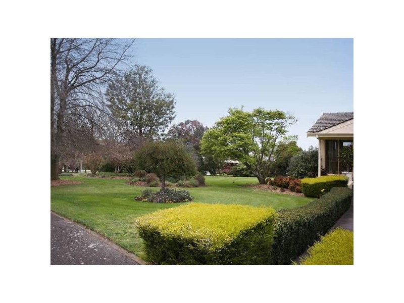 5 Fox Road, Narre Warren North VIC 3804