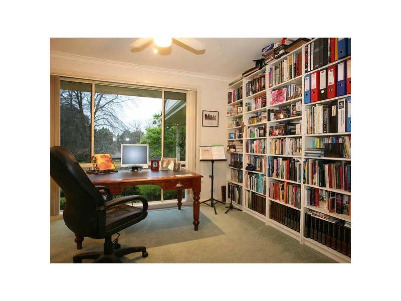 5 Fox Road, Narre Warren North VIC 3804