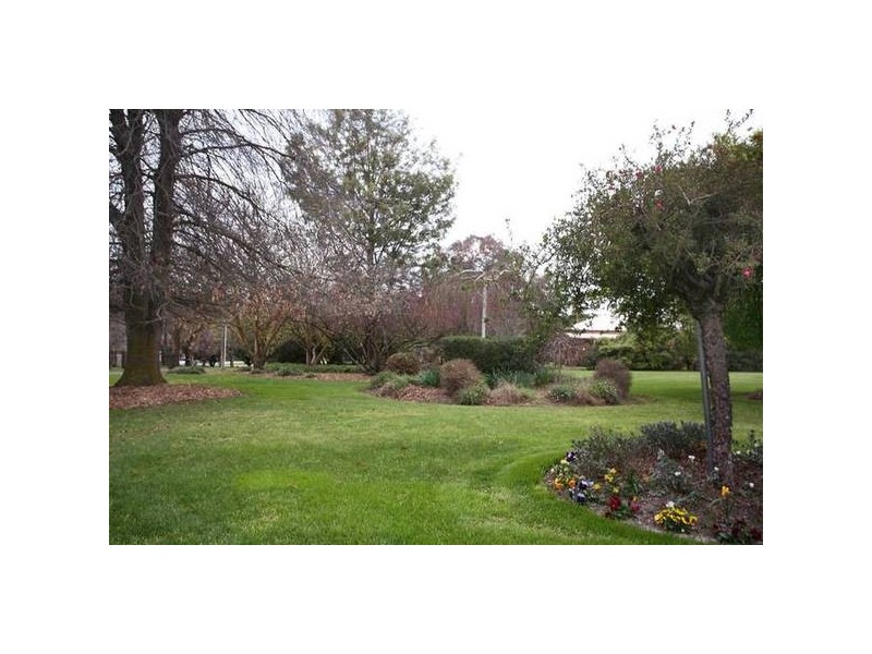 5 Fox Road, Narre Warren North VIC 3804