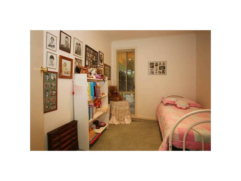 5 Fox Road, Narre Warren North VIC 3804