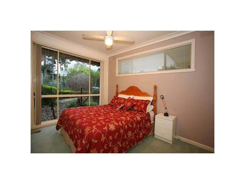 5 Fox Road, Narre Warren North VIC 3804