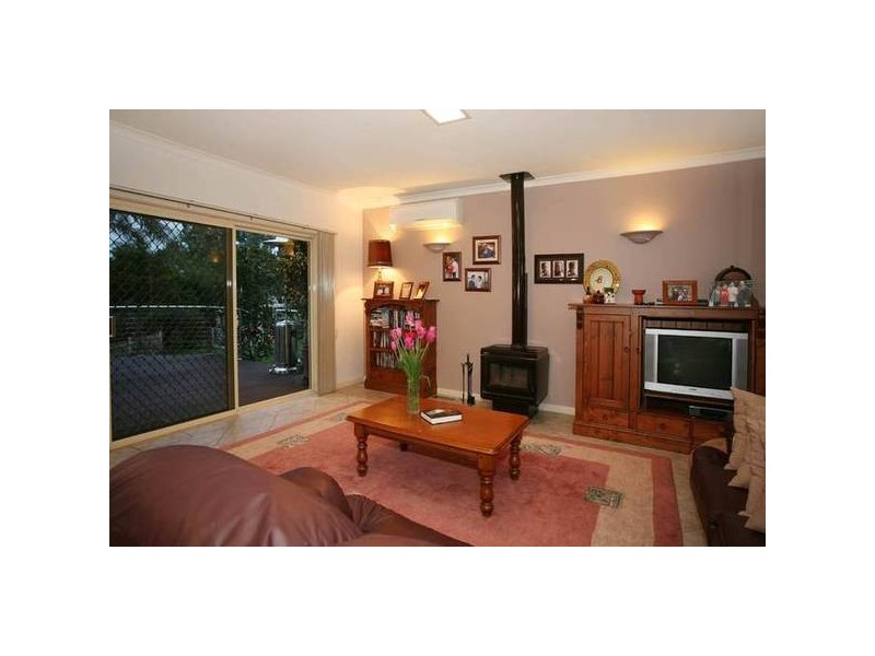 5 Fox Road, Narre Warren North VIC 3804