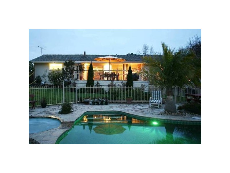 5 Fox Road, Narre Warren North VIC 3804